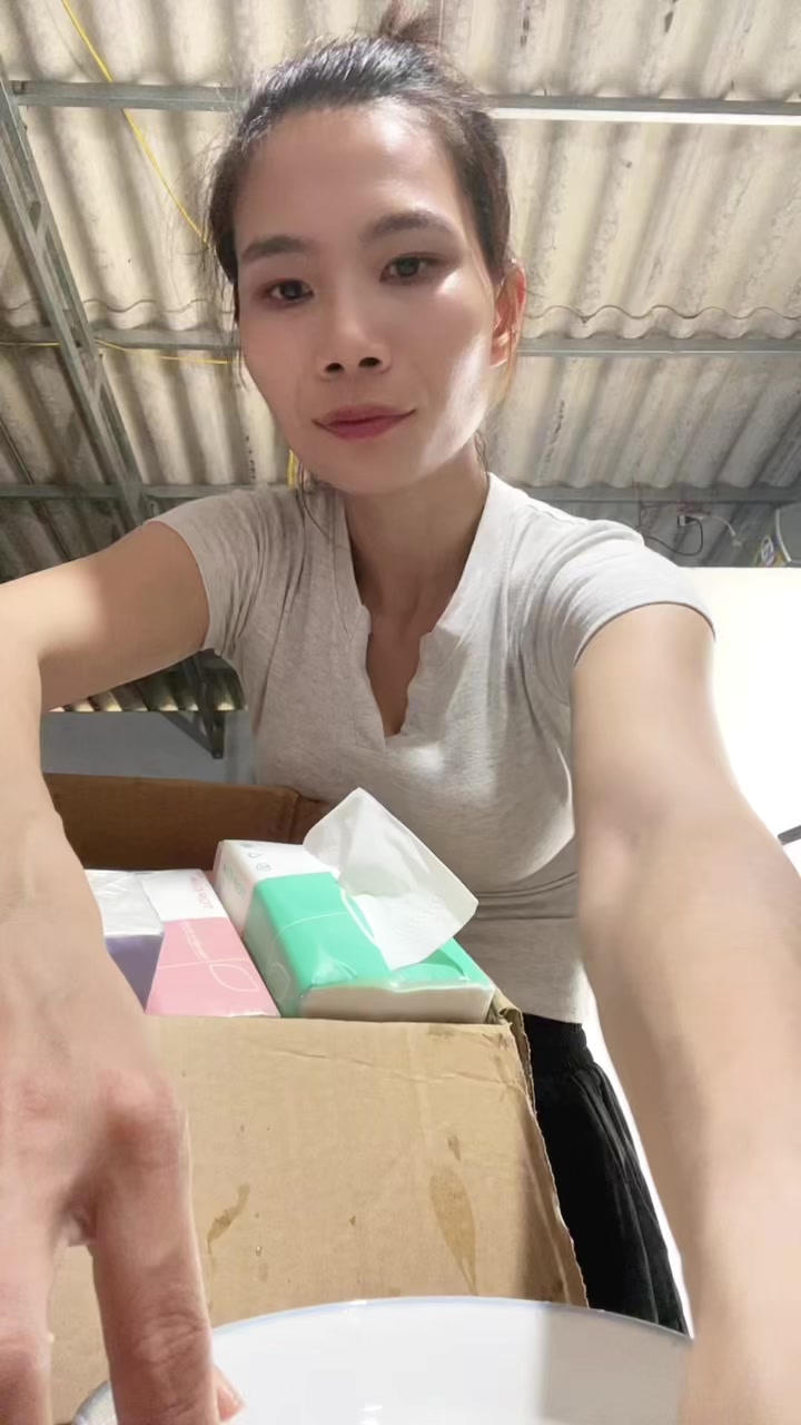 @B&iacute;ch hồng