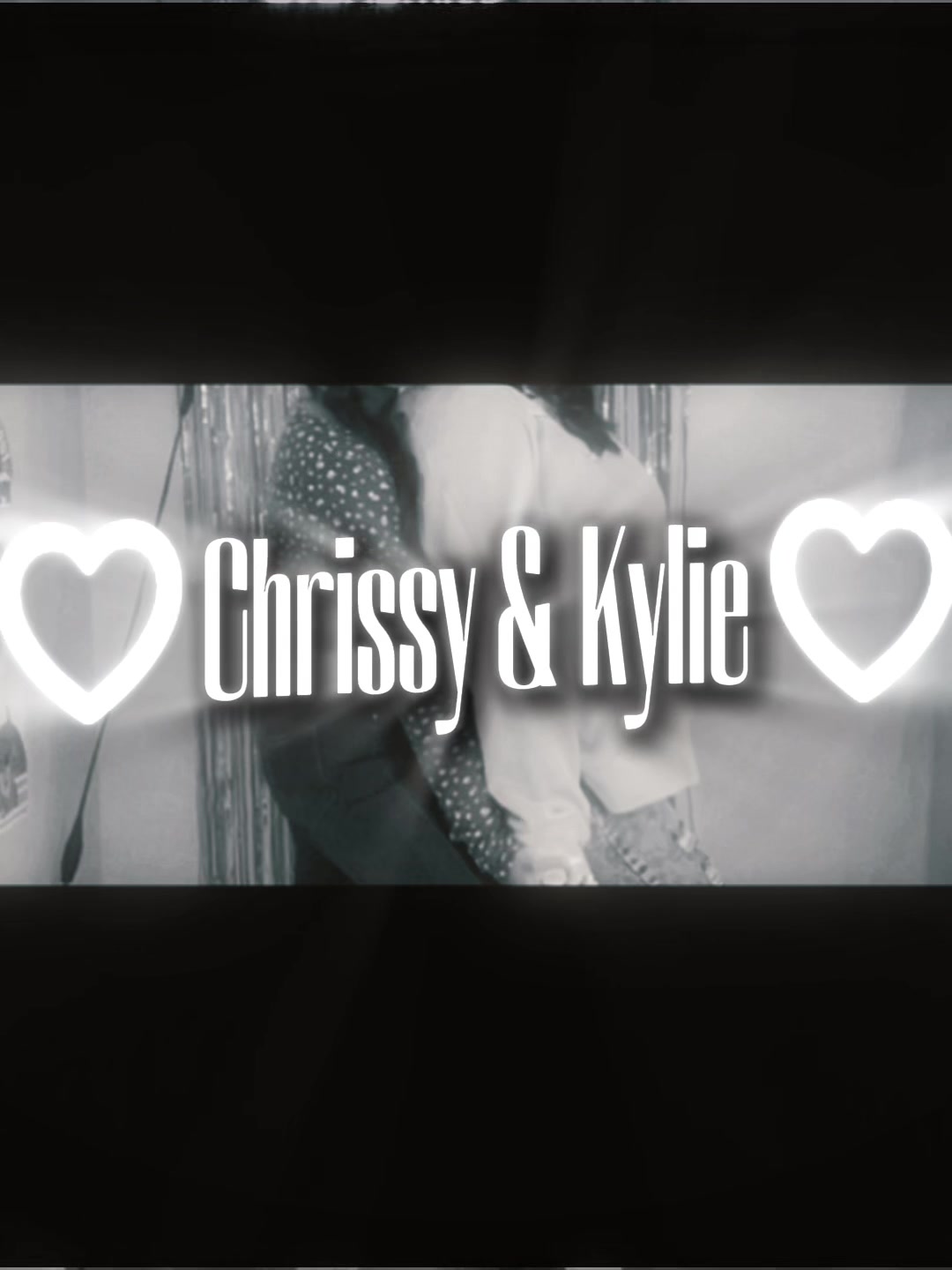@Chrissy Esparenza 🦋🍭💕✨