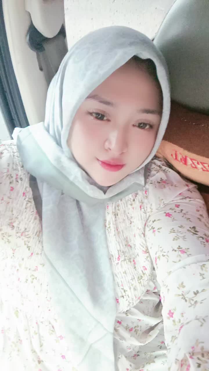 @Seri Wahyuni3000