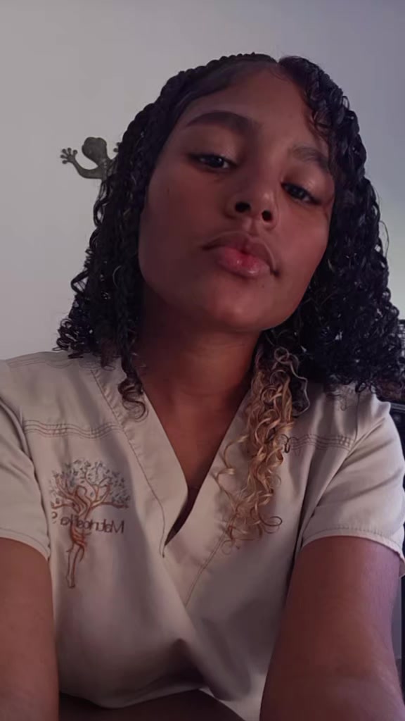 @adriana_villalobos25