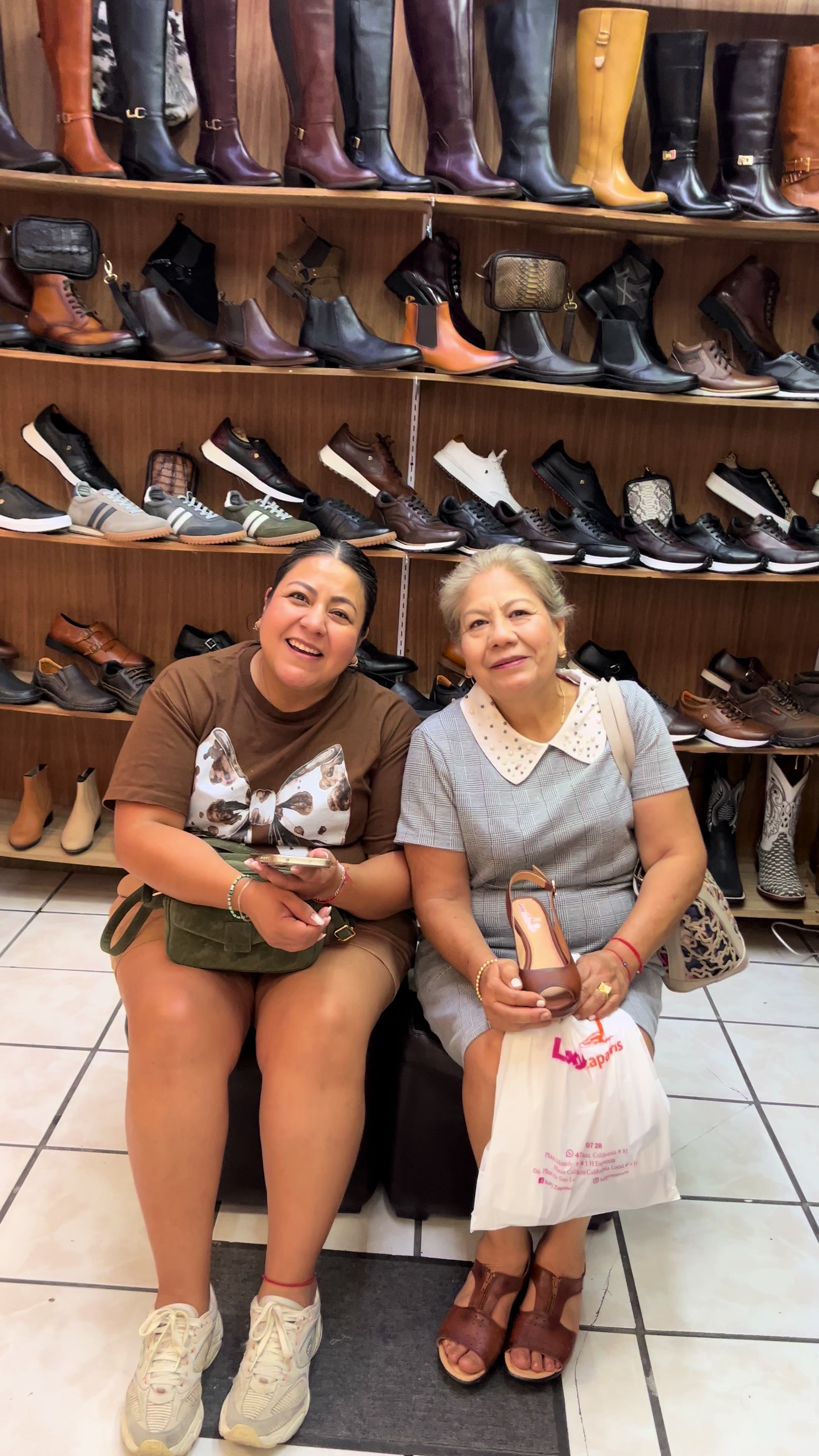 @Luxy Zapaterias