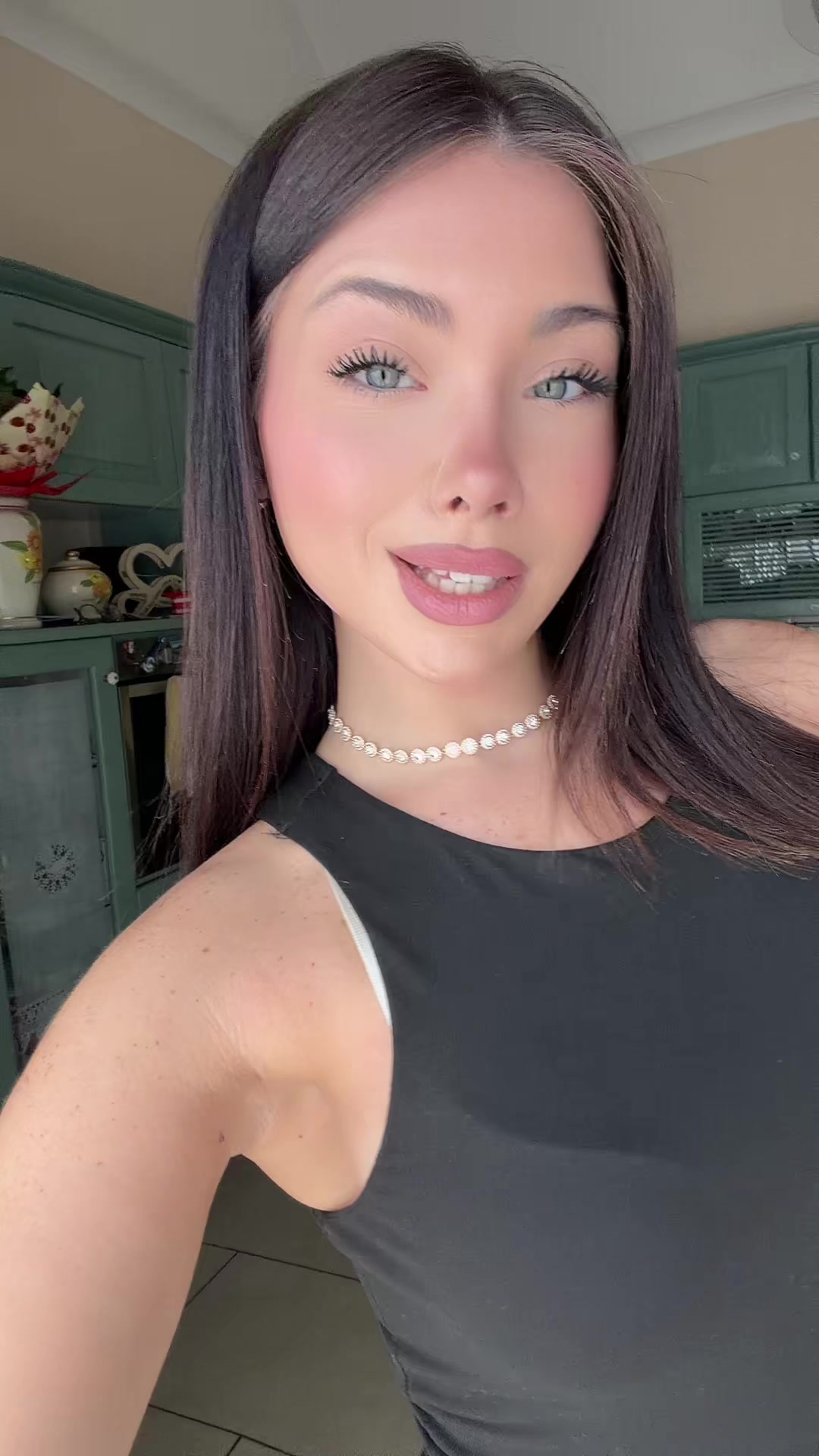 @𝐃𝐞𝐧𝐢𝐬𝐞 𝐁𝐨𝐯𝐞