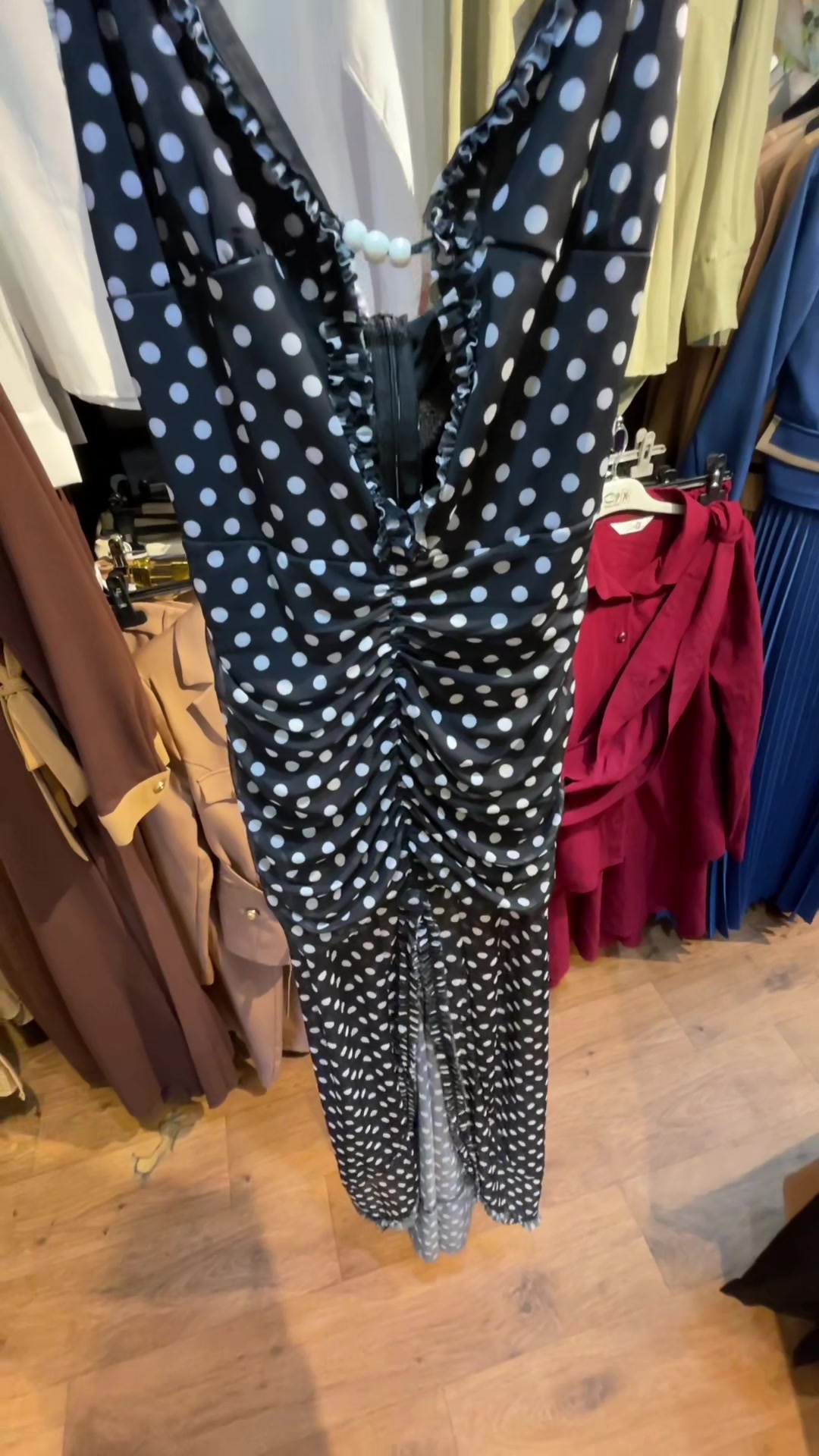 @twenty_two_seven مخيم شعفاط🛍️