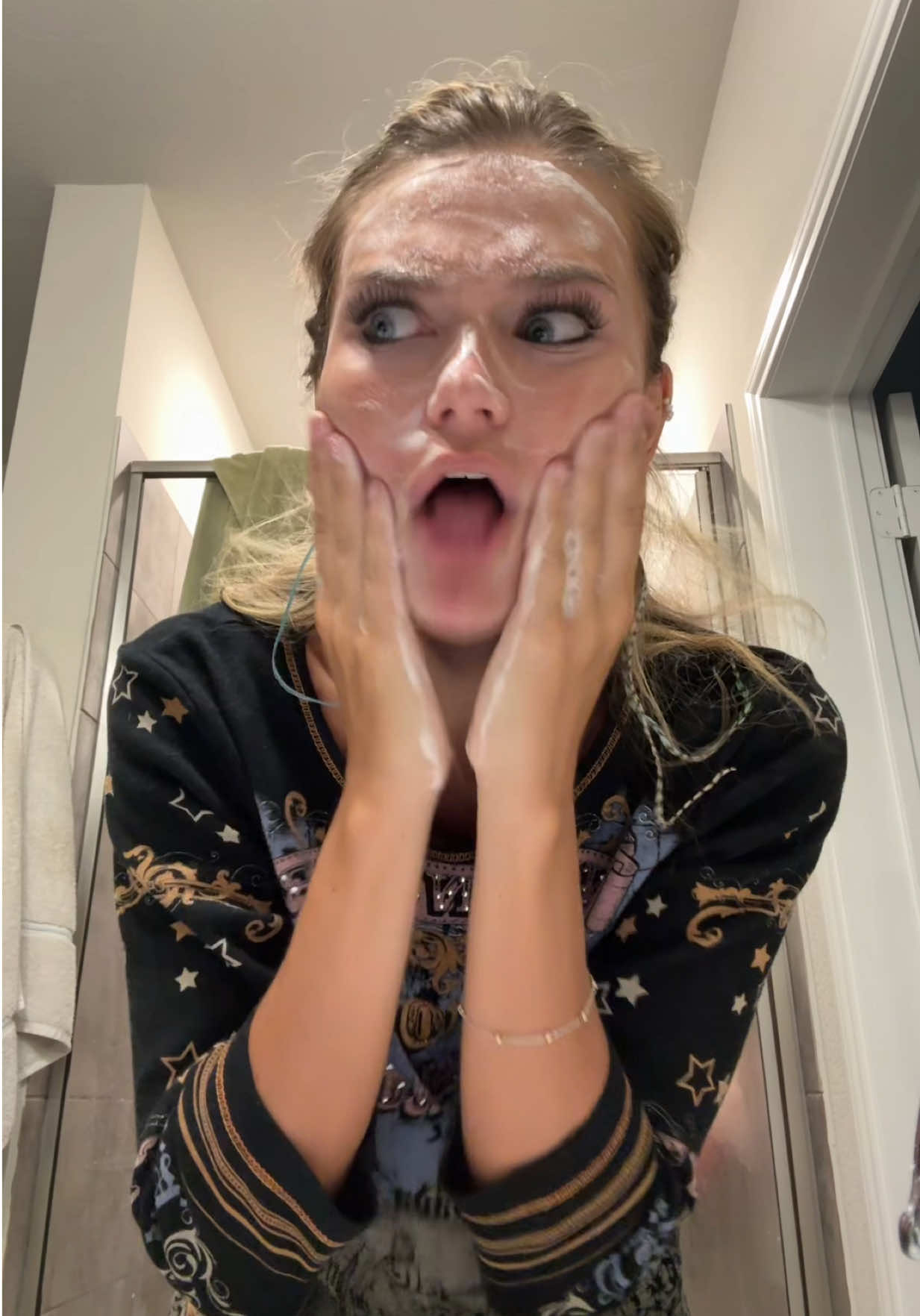@Dela