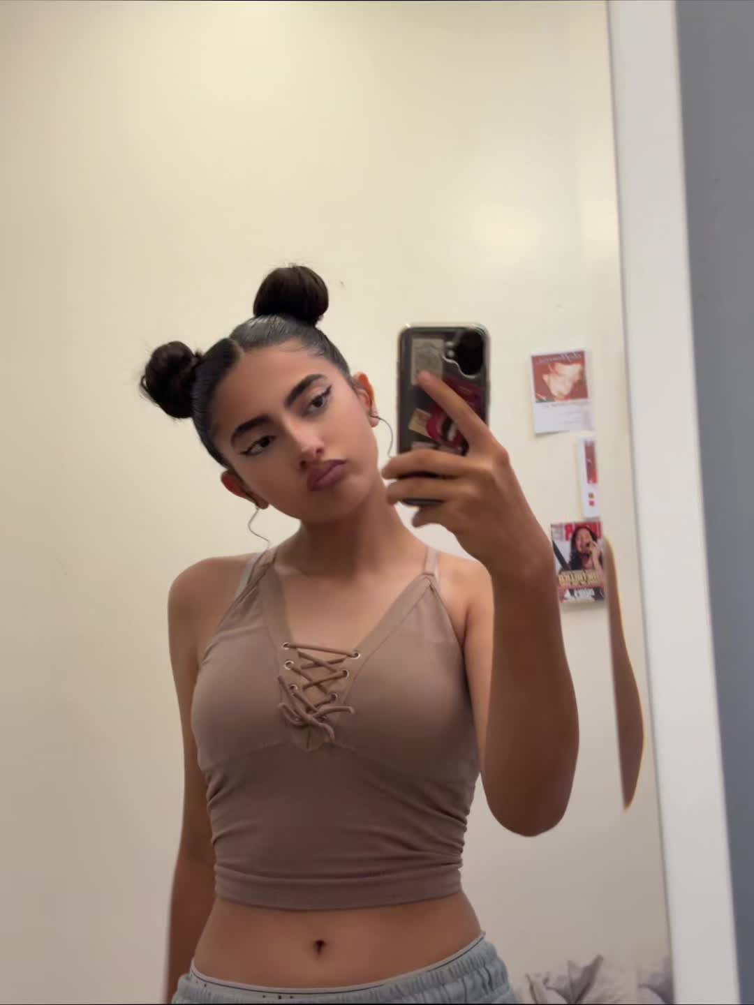 @Arshida Taghikhan