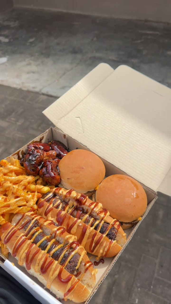 @TheBurgerFactory015