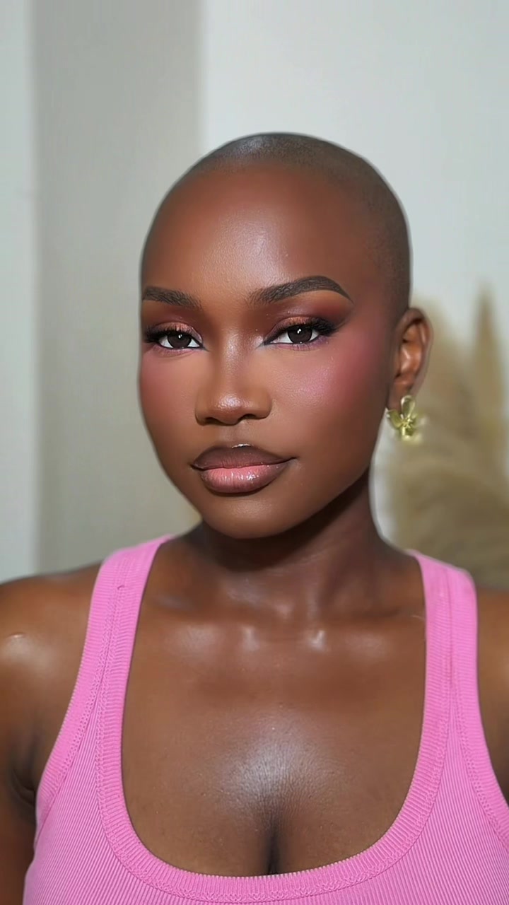 @glambybibee