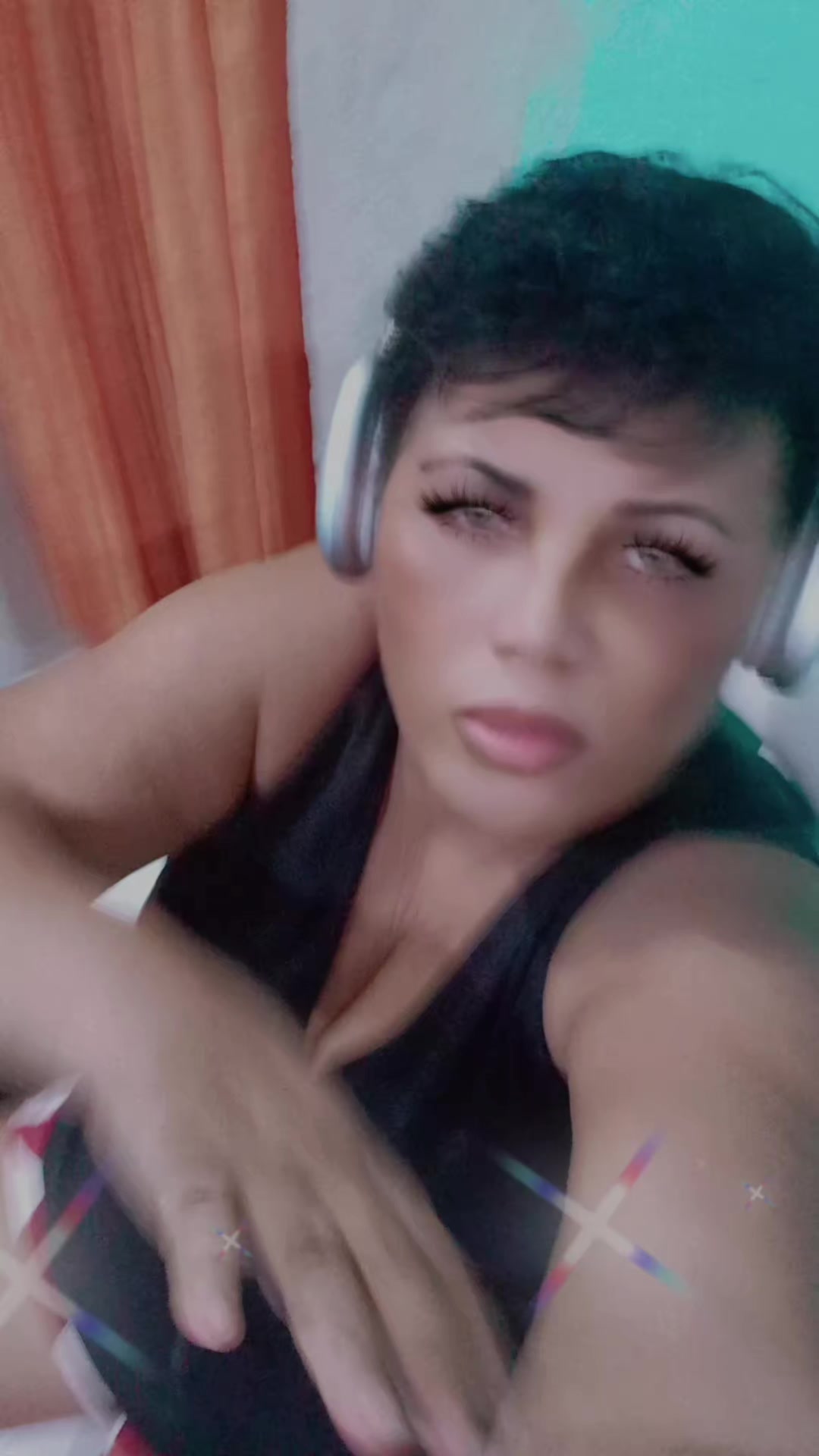 @Cl&aacute;udia Roberta