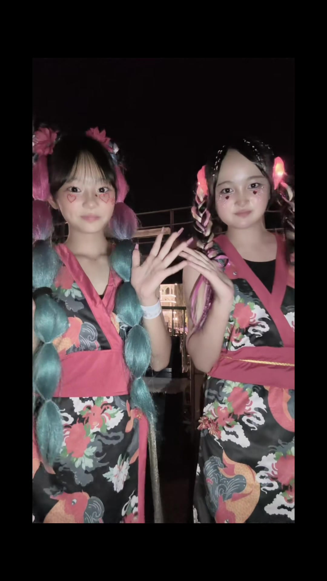 @くれな