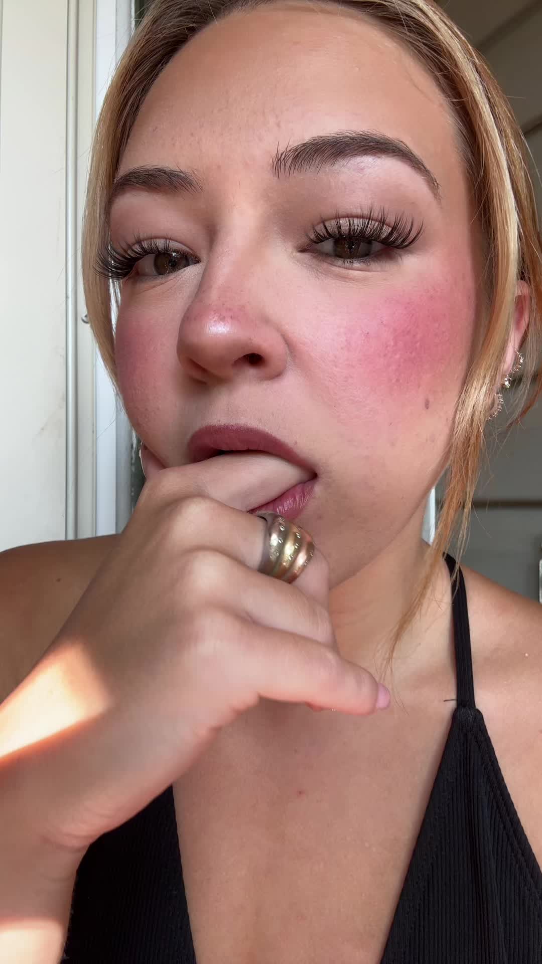 @livviesheaa