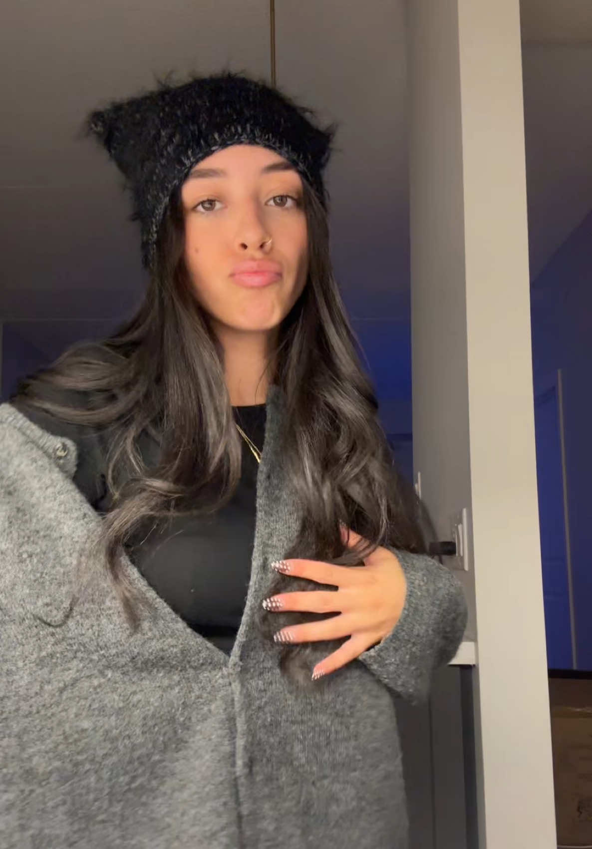 @<3
