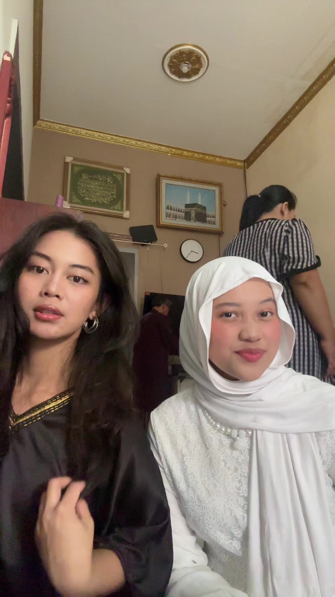 @Biawakk