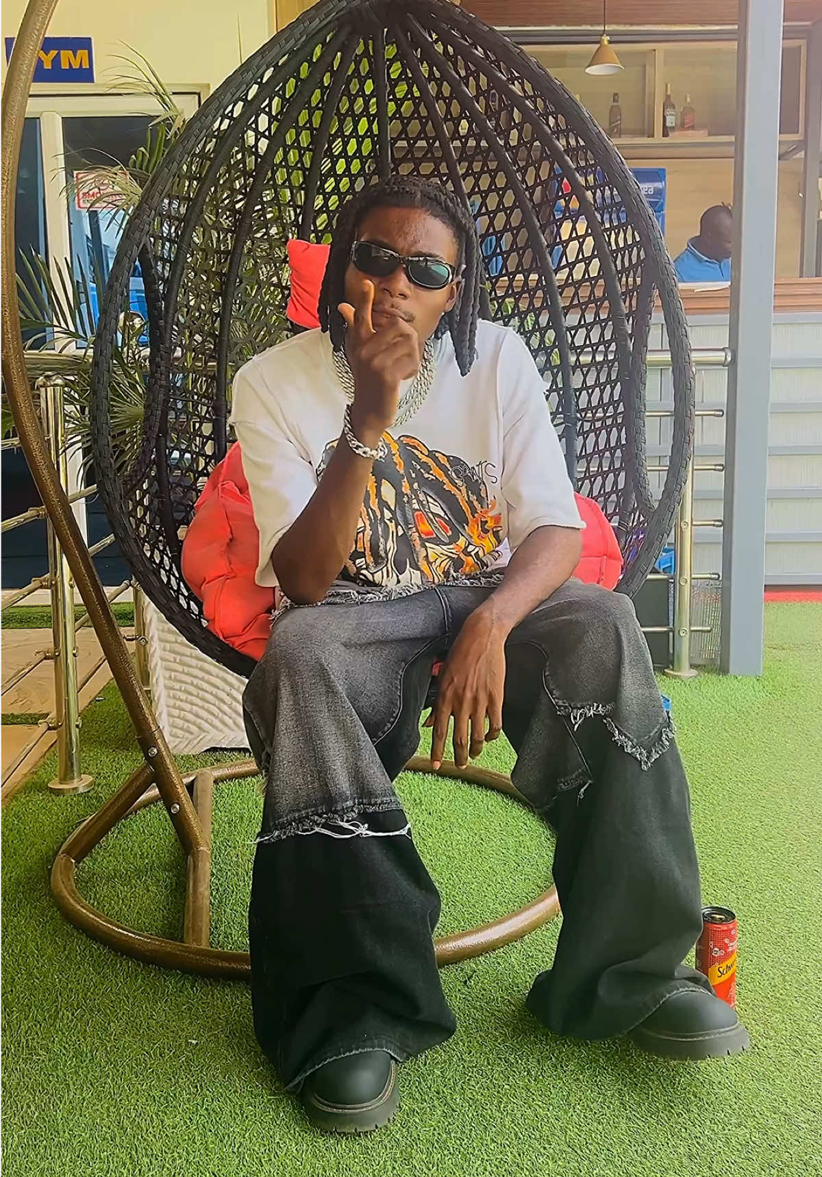 @Holli Boy 🦅