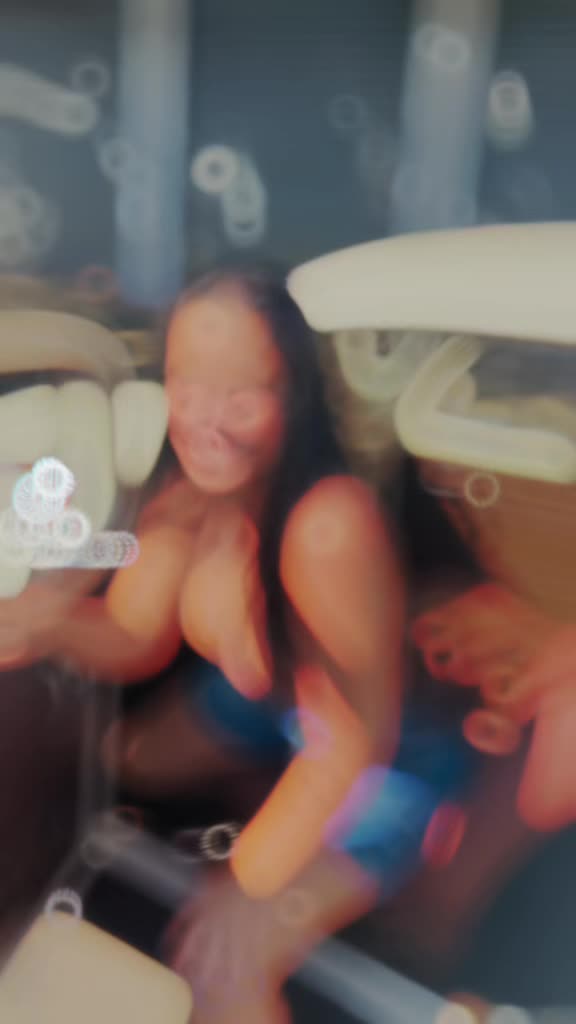 @Rishaa_