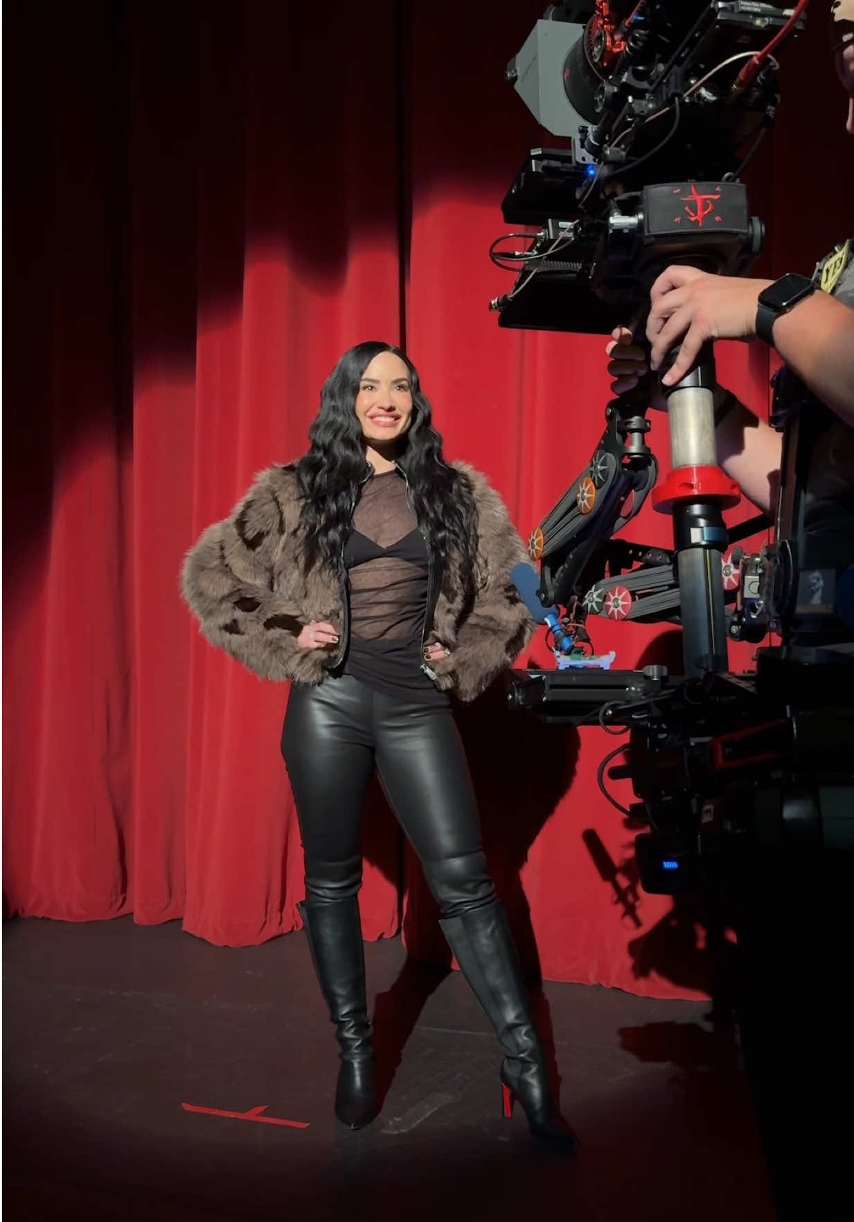 @Demi Lovato