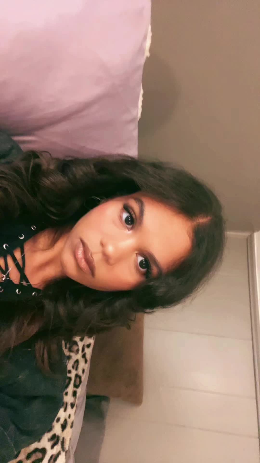@curleelee