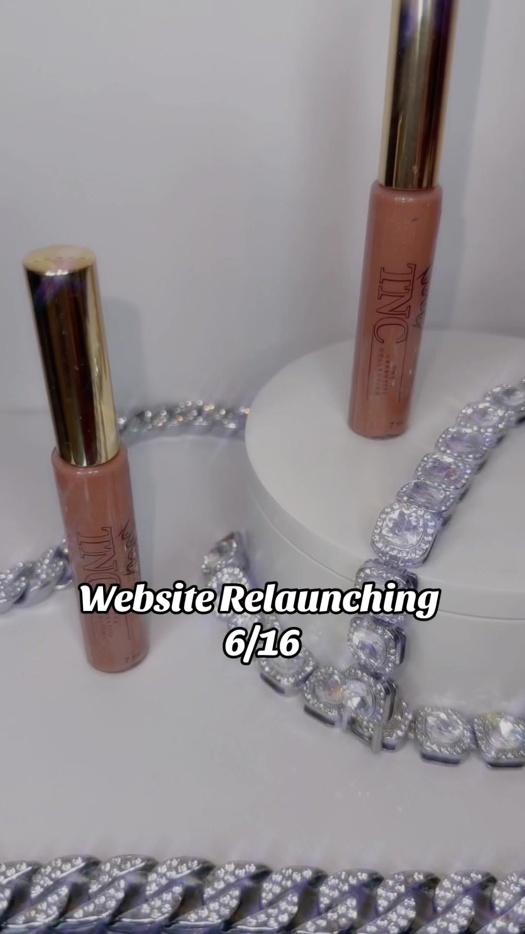 @Nefertiti Collection LLC