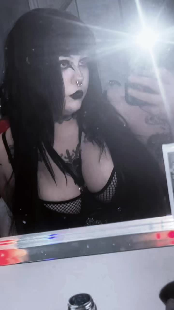 @🗡️Aleena 🗡️