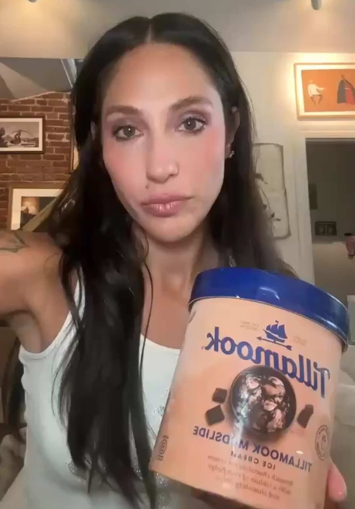 @hellotefi