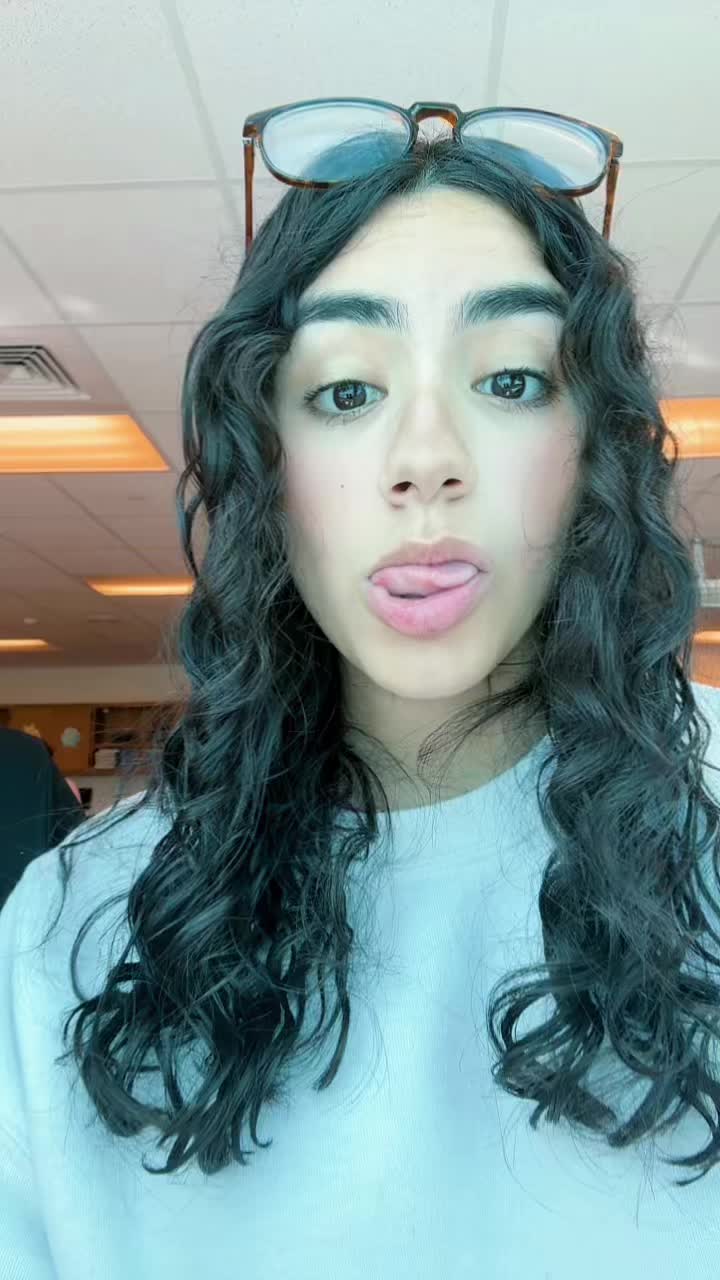 @wait who&rsquo;s vale?