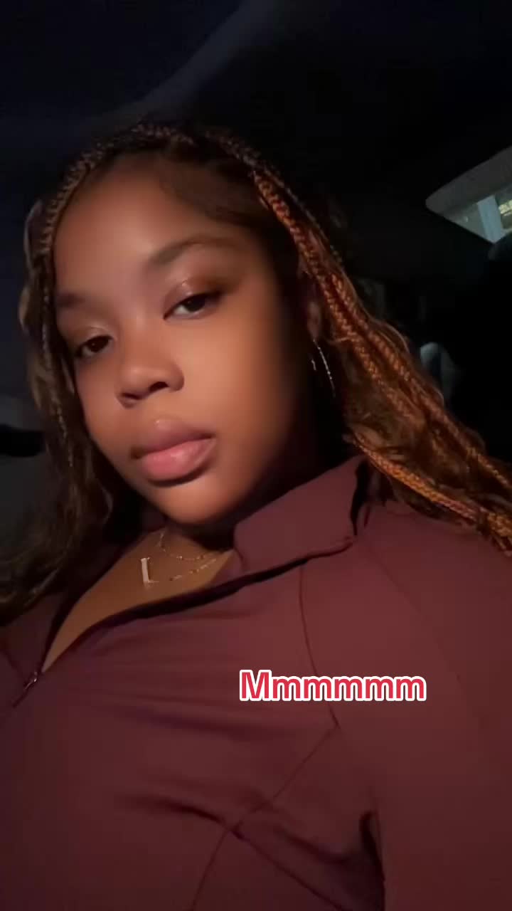 @Lady_.Desi