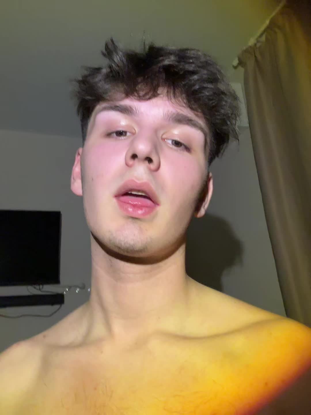 @🤍