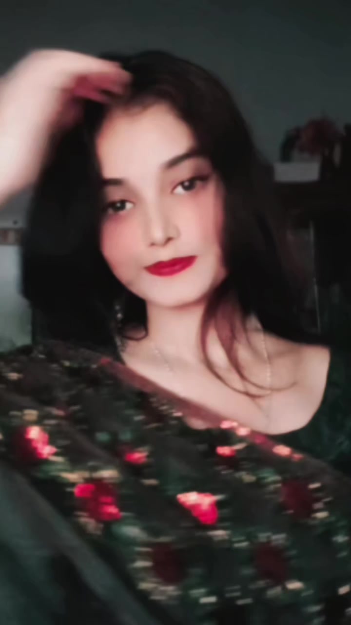 @🖤 Meghu :) 🖤