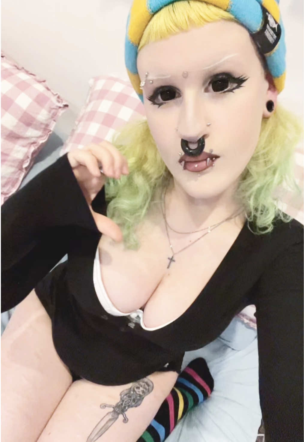 @kitty g [affy] ⋆˚🐾˖&deg;