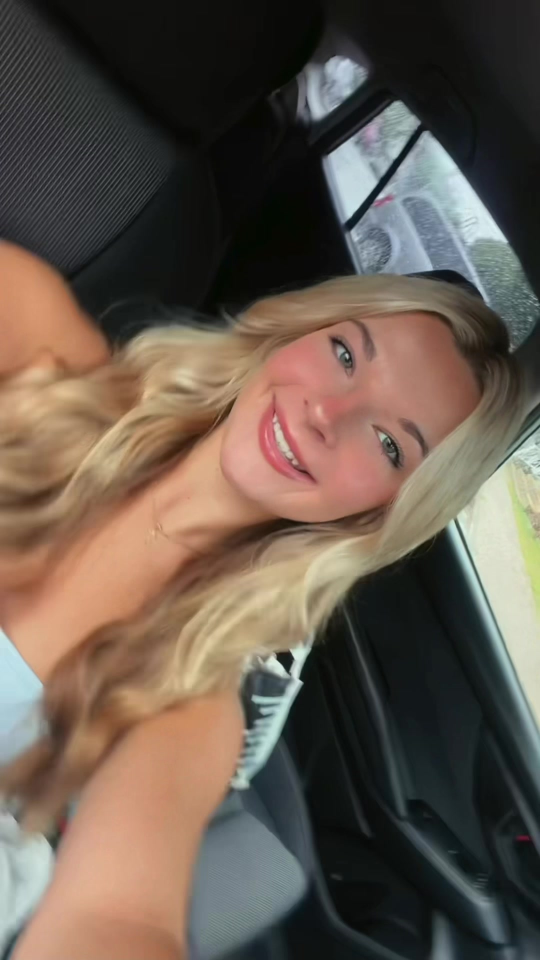 @Kiki