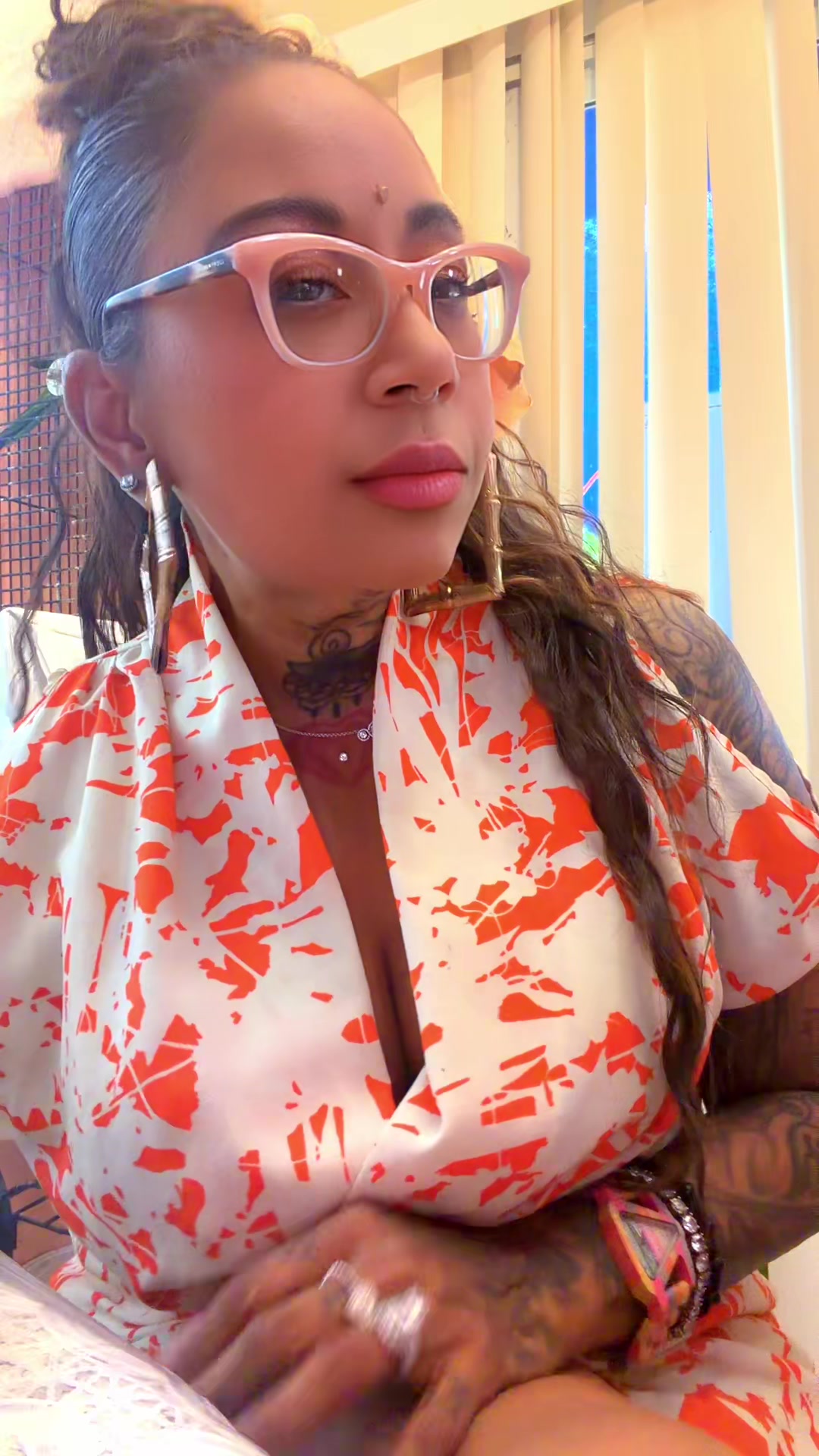 @Erika_TattedAmputee