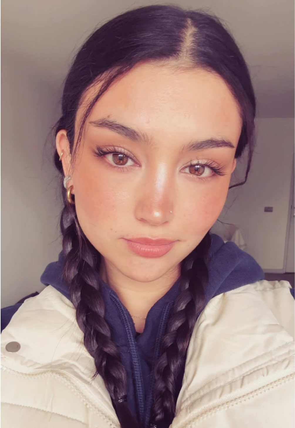 @Emilia ✨