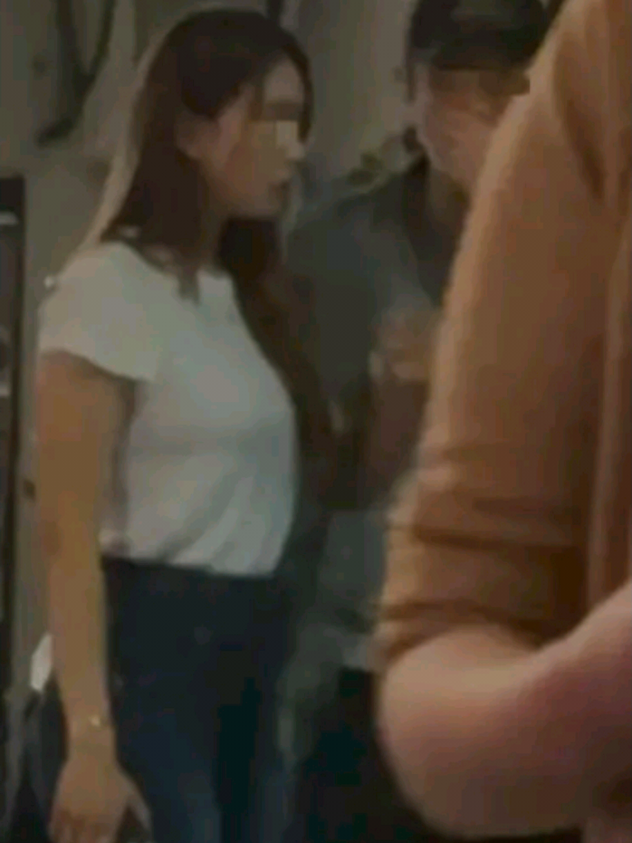 @👁👄👁
