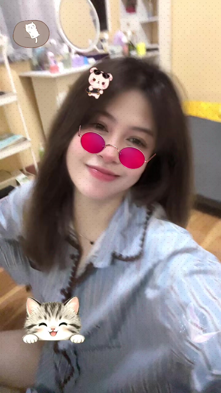 @nisachon