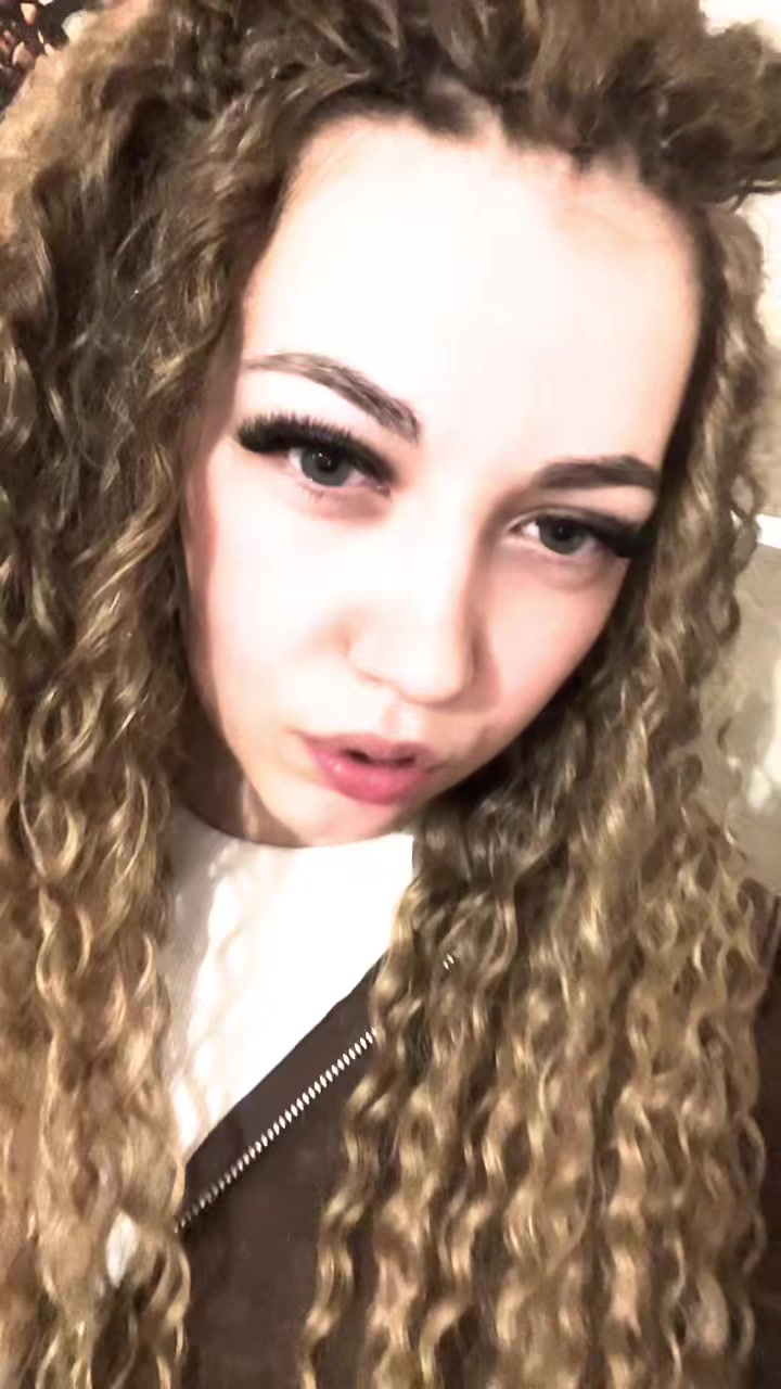 @Лен🆗
