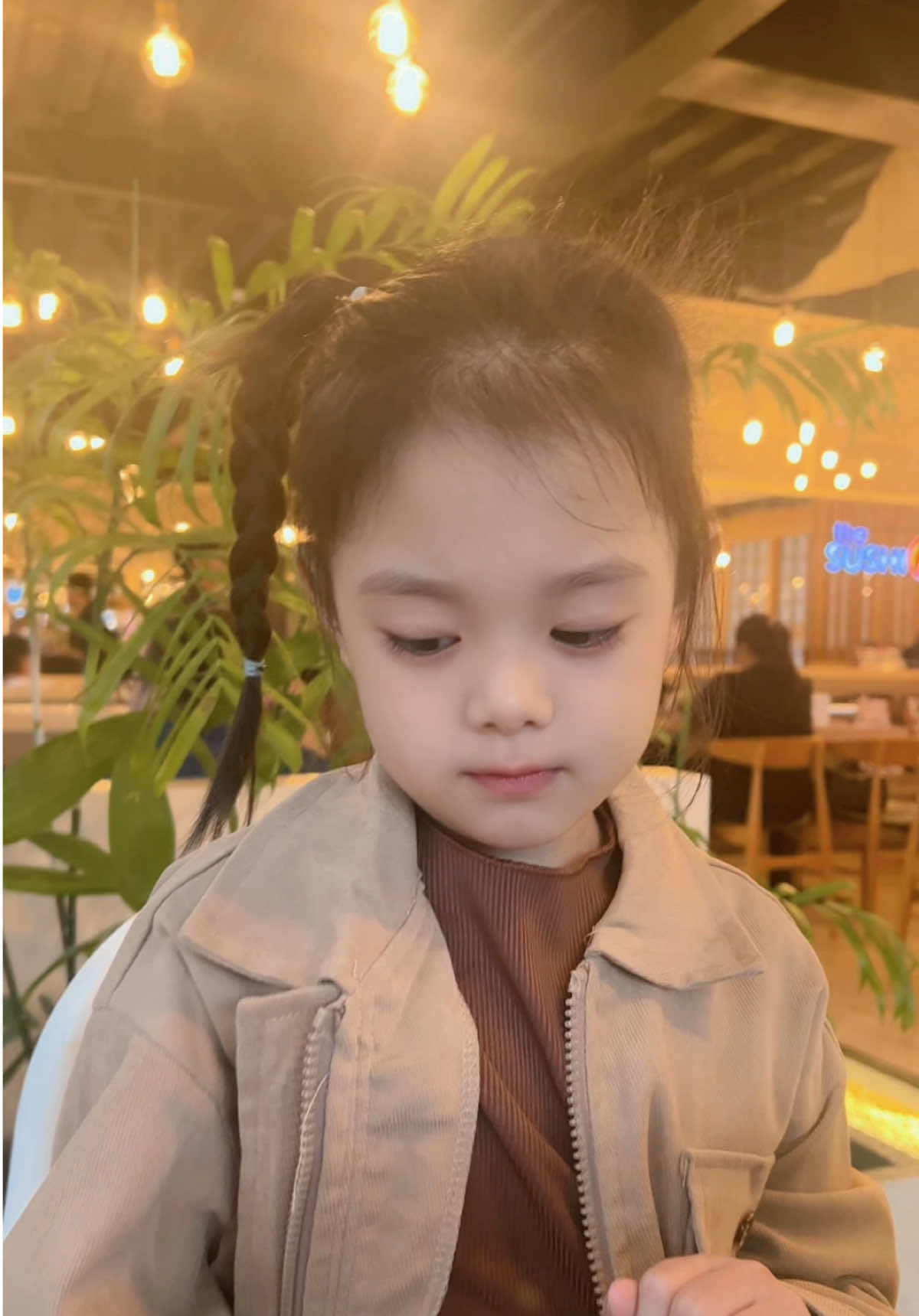 @Khin Hlwan