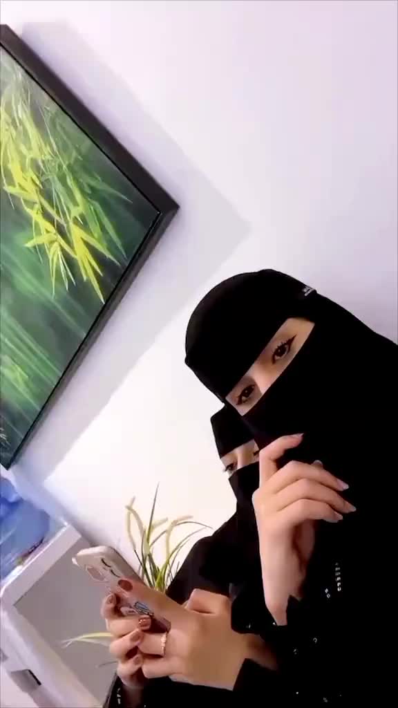 @بُعٍدً ِاِلِمُكًلِا۠ ٍش۠اًقَ❤