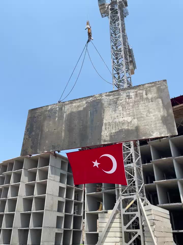 @emircan. 52