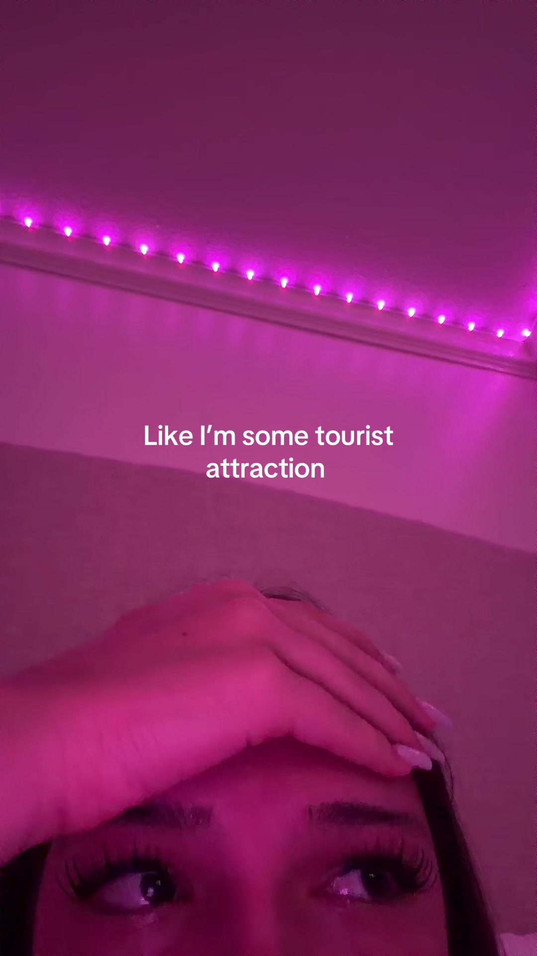 @???
