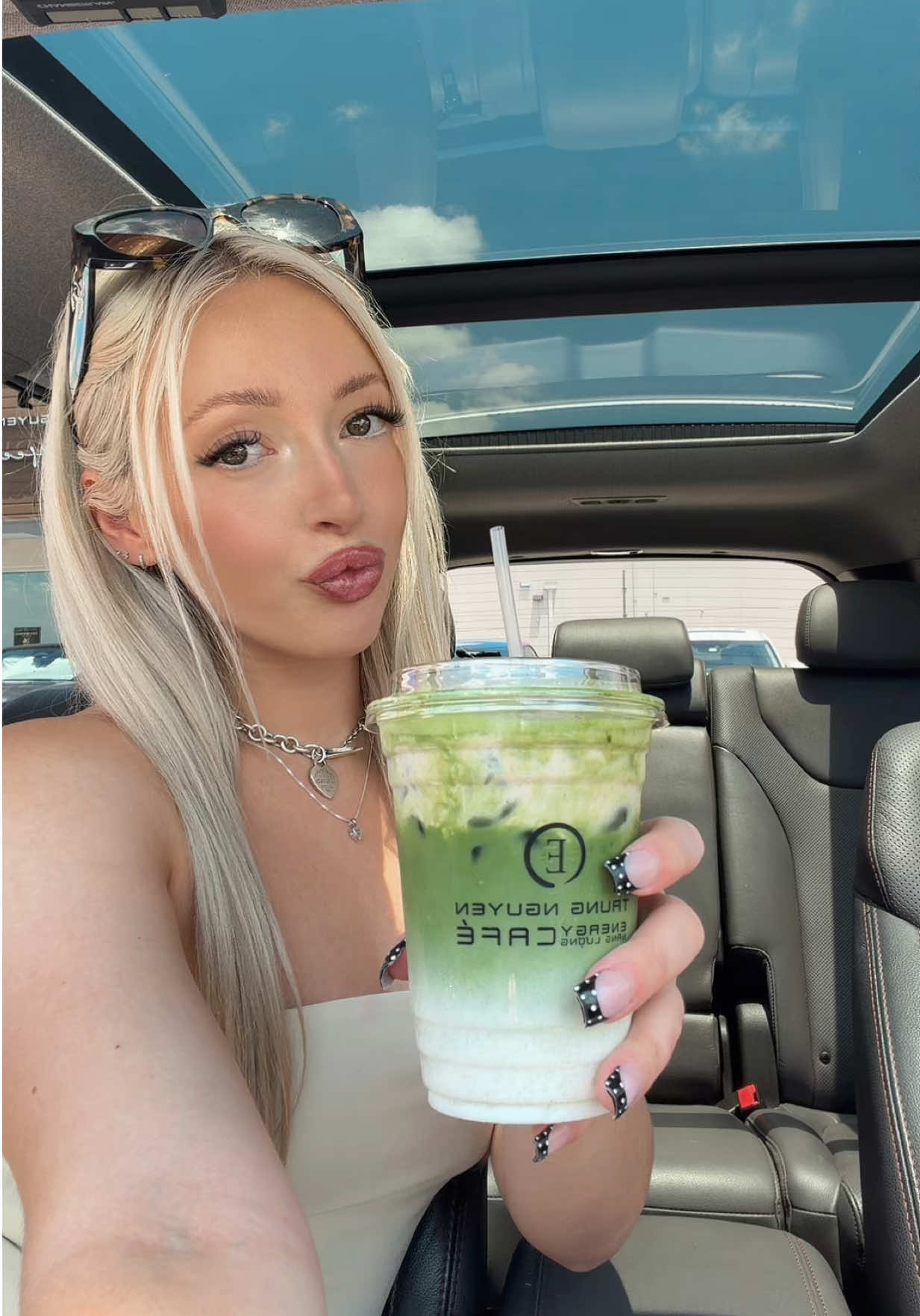 @blondieehay