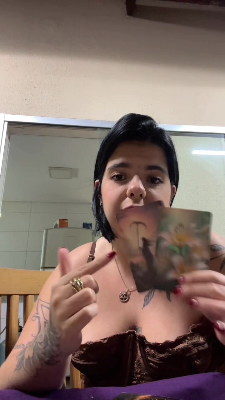 @Vict&oacute;ria| Cartomante Quimbanda