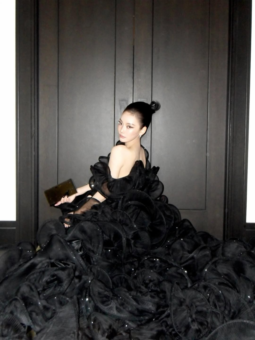 @️