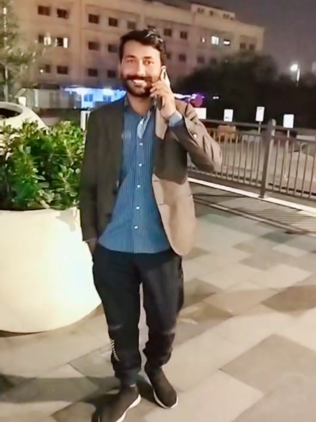 @Muzammil SarDar 🇶🇦 🇵🇰