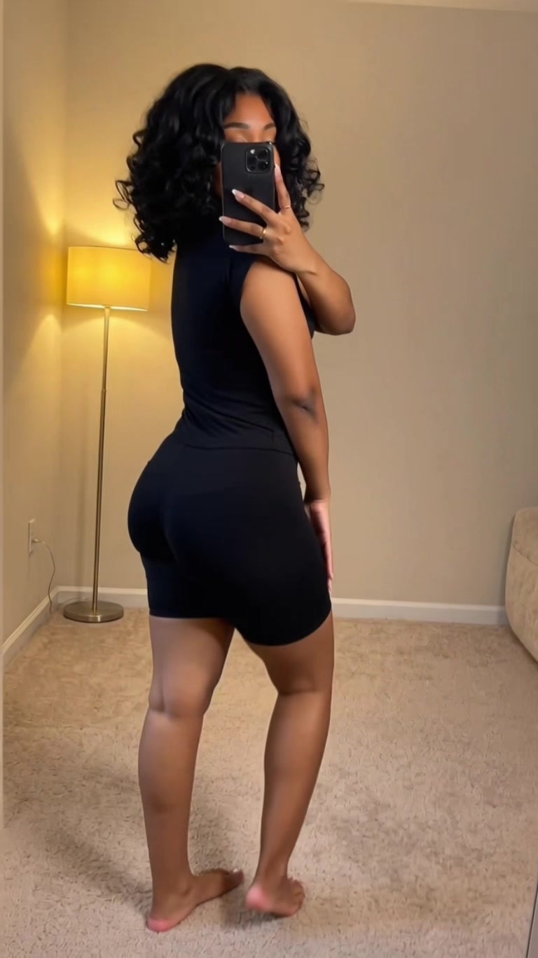 @Lala