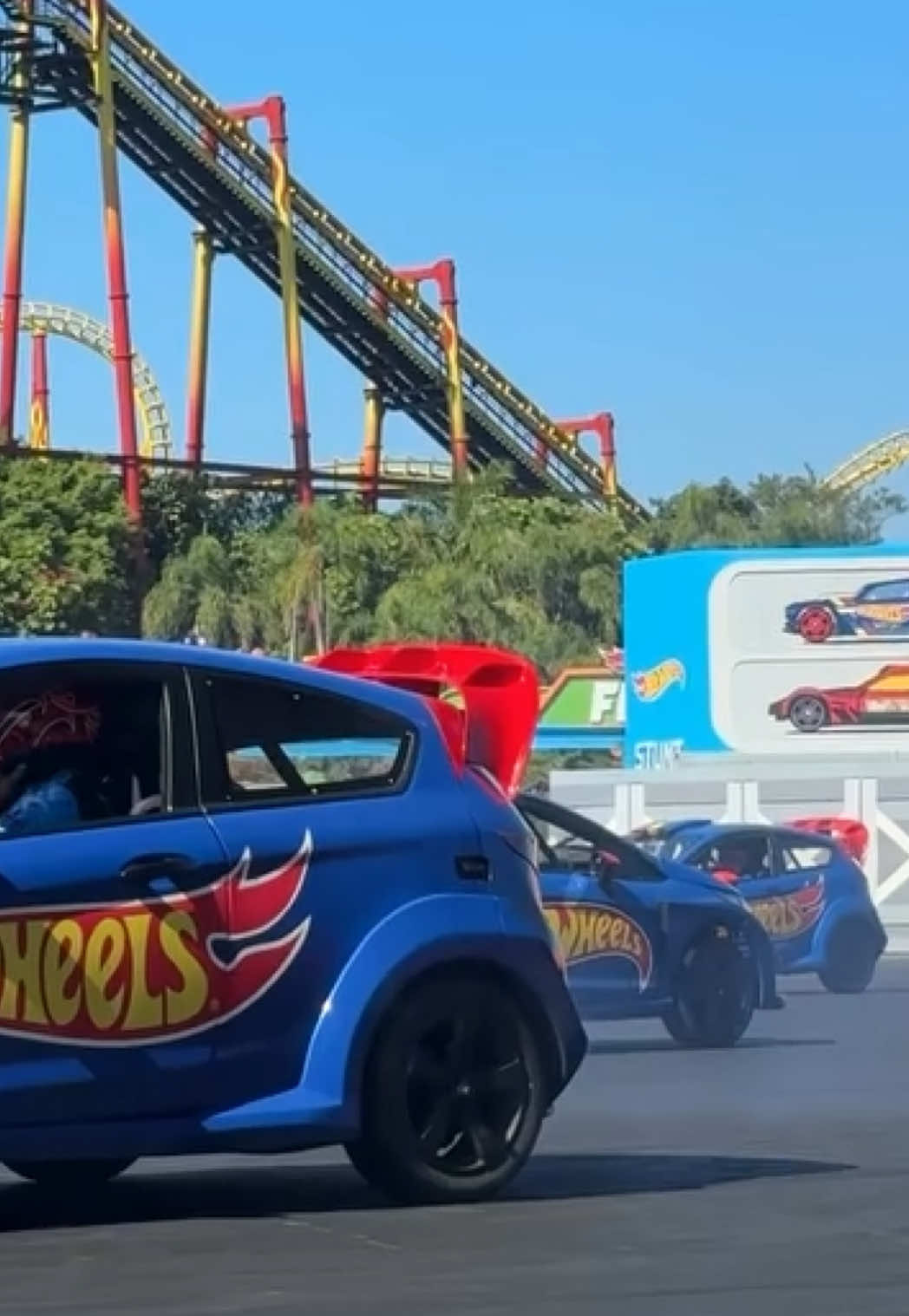@Carros pelo mundo