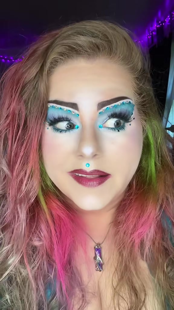 @Over40makeuptok