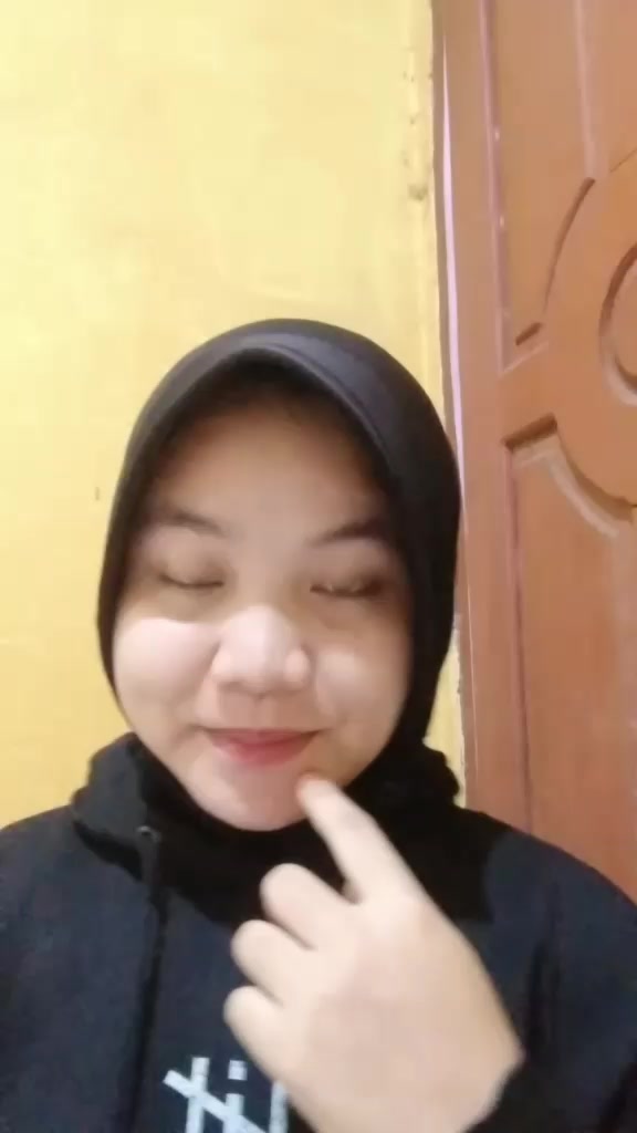 @Dewi_wd🦭🍜