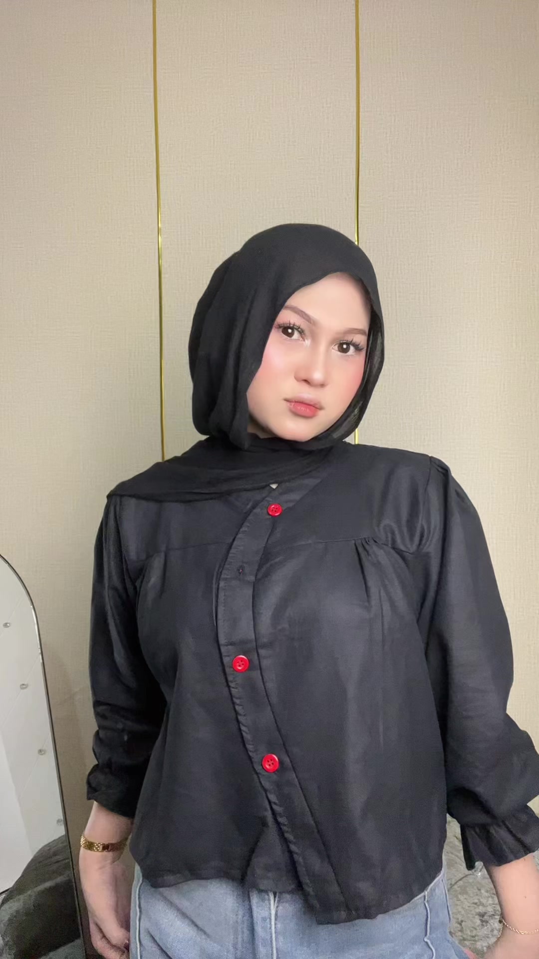 @cahyaniajaaa