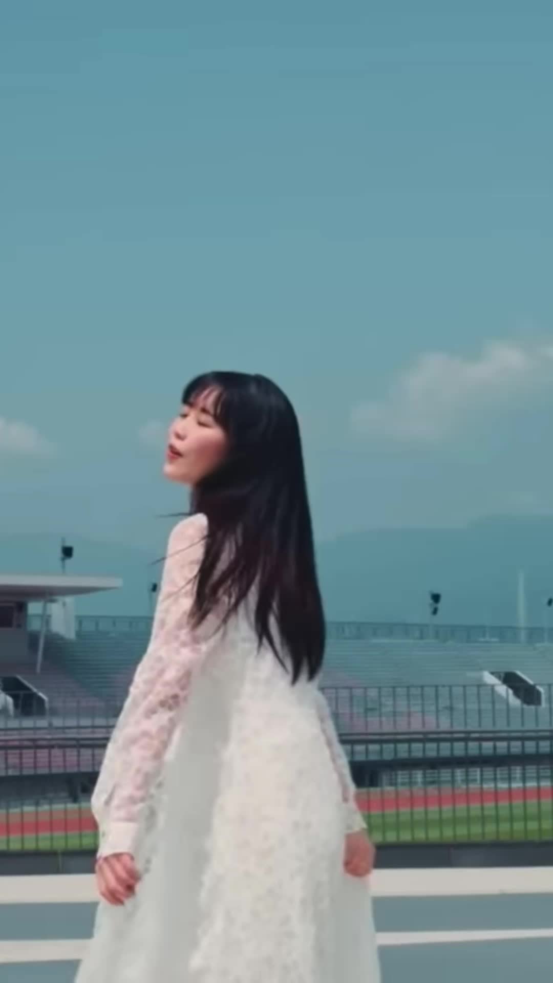 @る