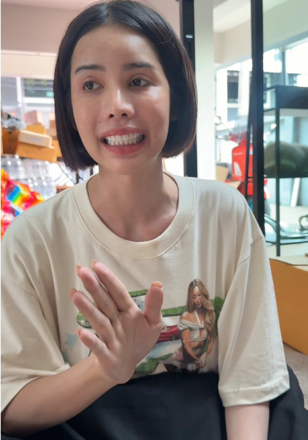 @นาราเครปกะเทย