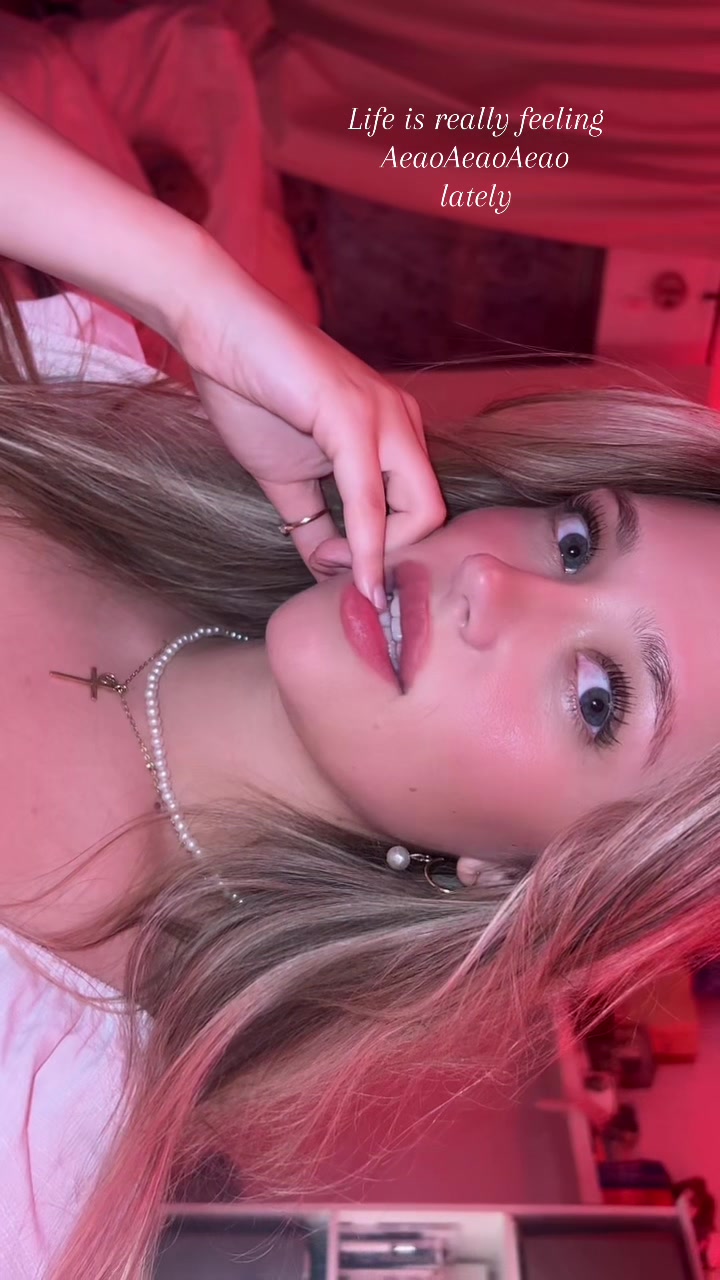 @abbyhuxley🧝&zwj;♀️